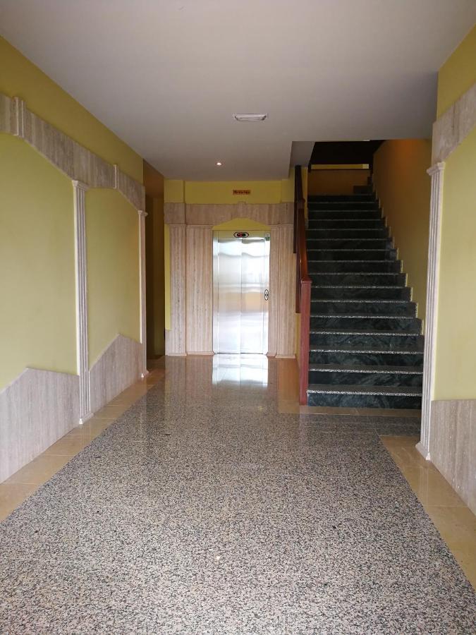 Gran Socaire De Appartement Noja